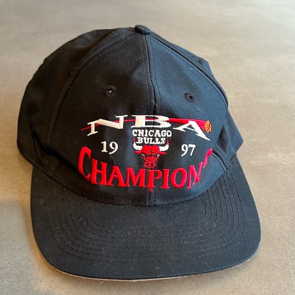 Chicago Bulls 1997 NBA Champions SnapBack Hat